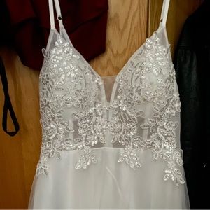 Tulle, A-Line, Sheer, Spaghetti Strap, Floor Length Wedding Dress (size 14)